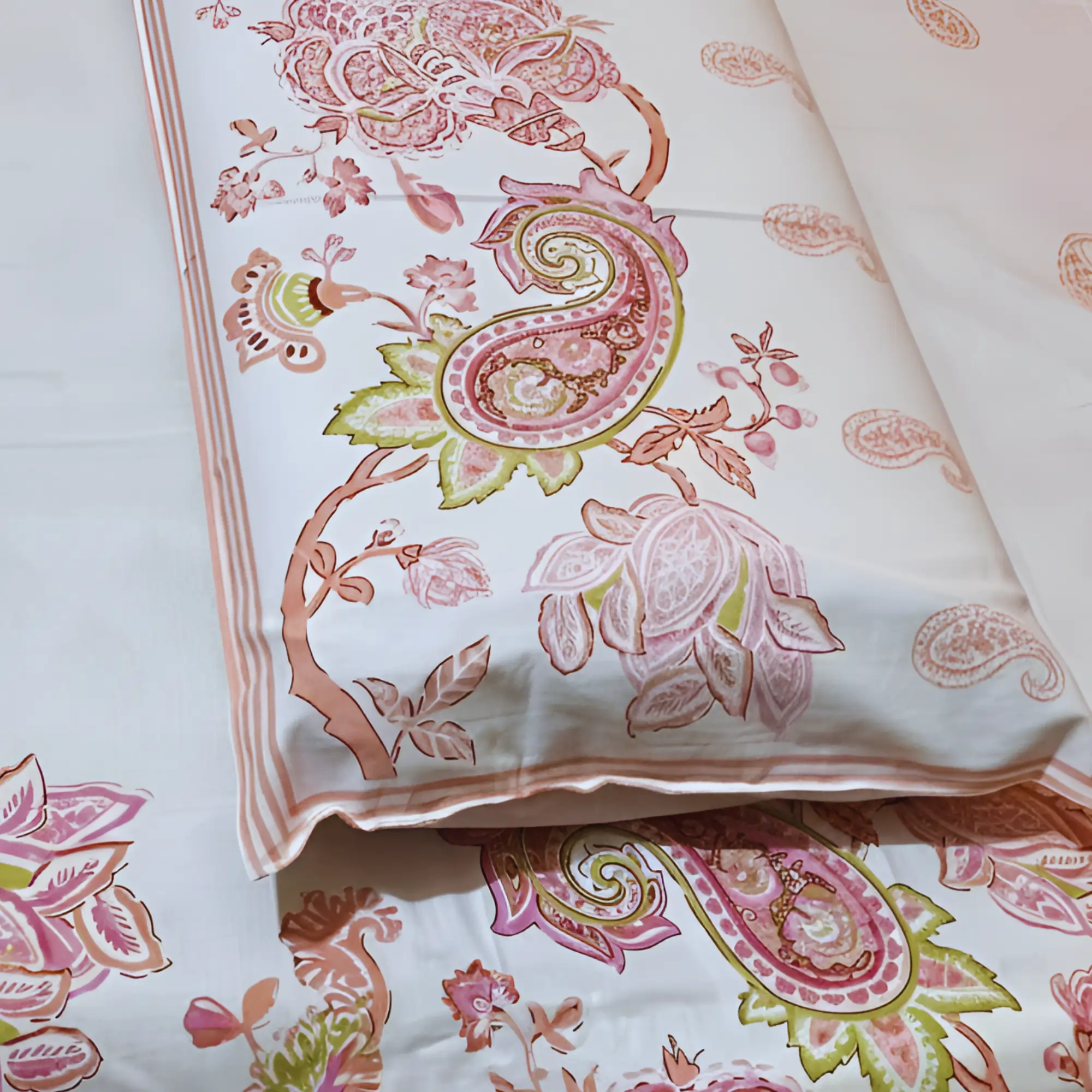 floral-peach-white-pillow
