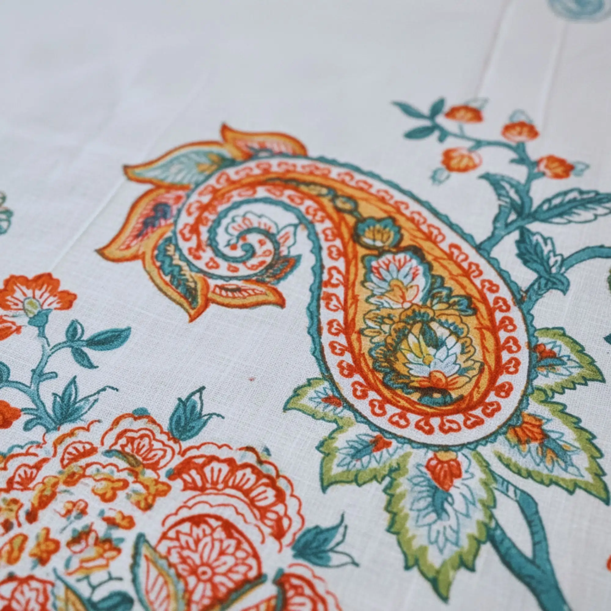 floral-sky-white-pattern2